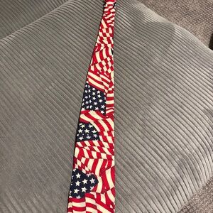 Patriotic tie